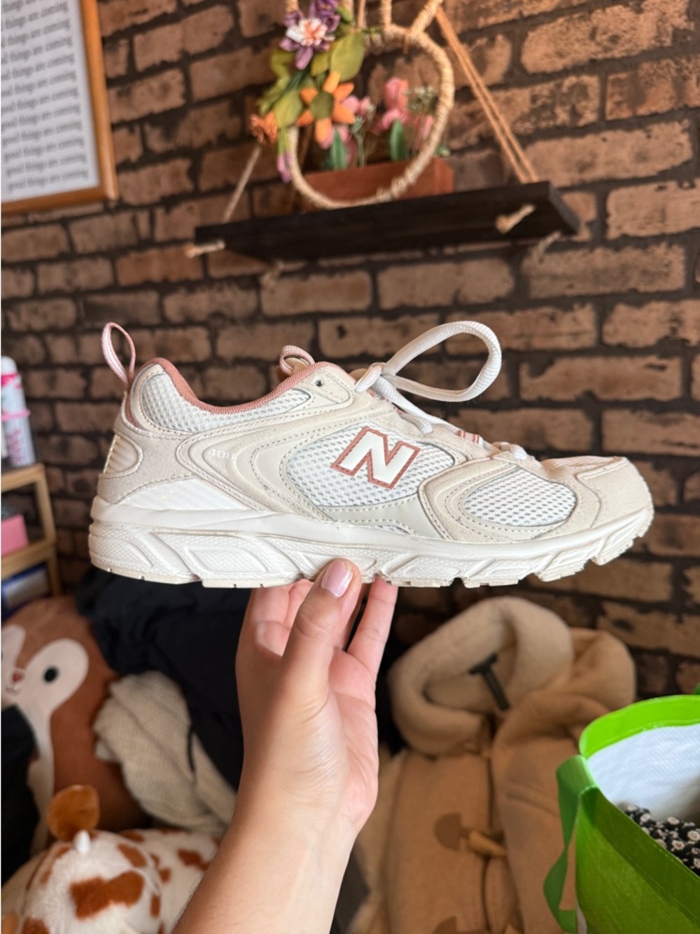New Balance 408 Cream and Pink Mesh Suede Sneakers Size 8.5 Athleisure Dad Shoe - Picture 6 of 12